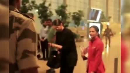 Deepika Padukone Was Asked For Her ID By Airport Security, Her Response Has Gone Viral